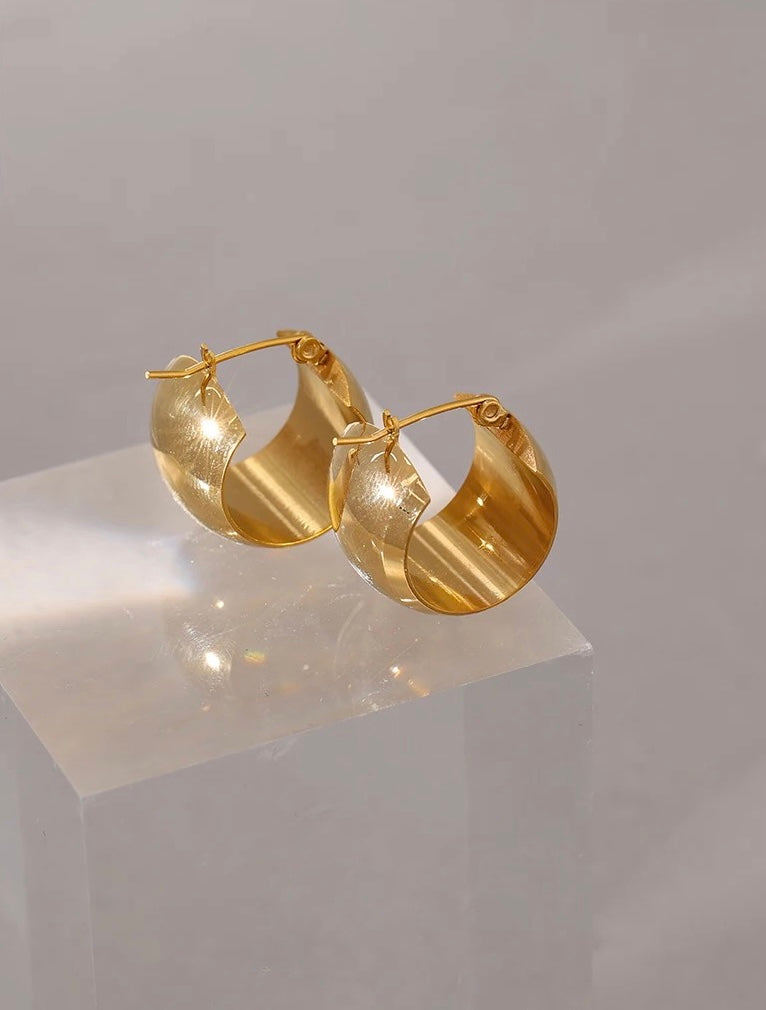 Thick Hug Hoops