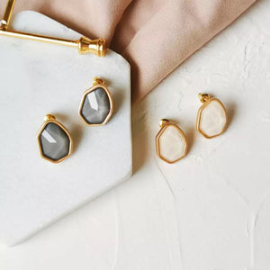 Geometric Studs